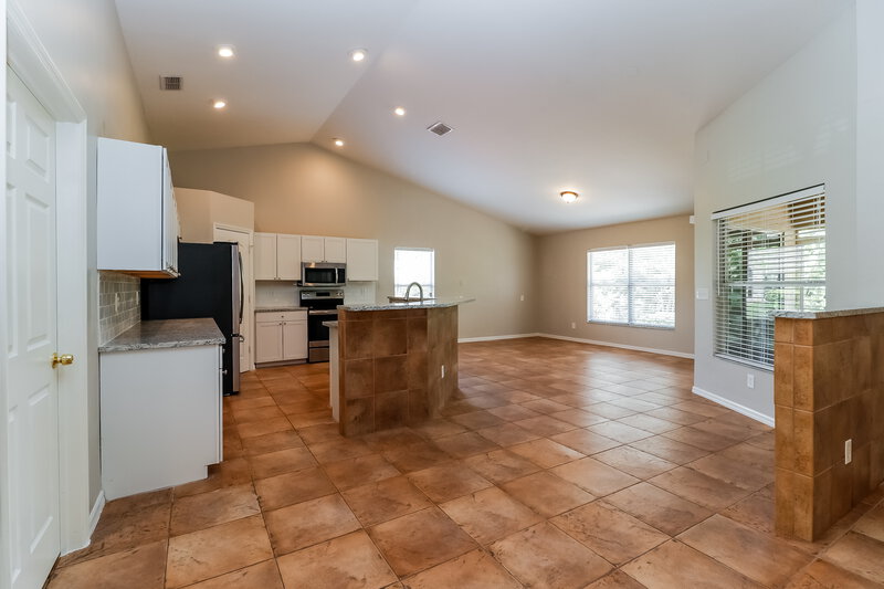 2,625/Mo, 17161 Coral Cay Ln Fort Myers, FL 33908 Kitchen View