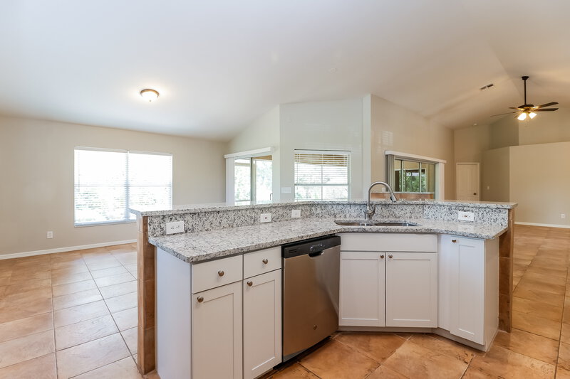 2,625/Mo, 17161 Coral Cay Ln Fort Myers, FL 33908 Kitchen View 3