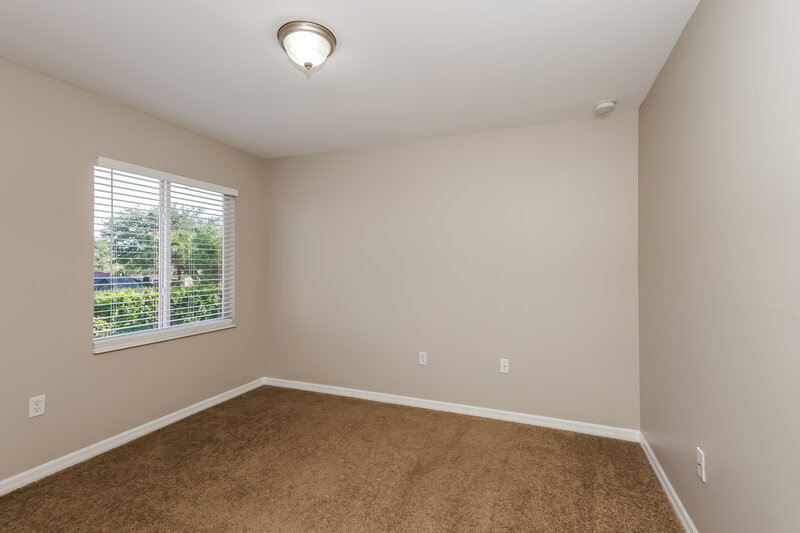 2,510/Mo, 2185 Fairmont Ln Naples, FL 34120 Bedroom View 2