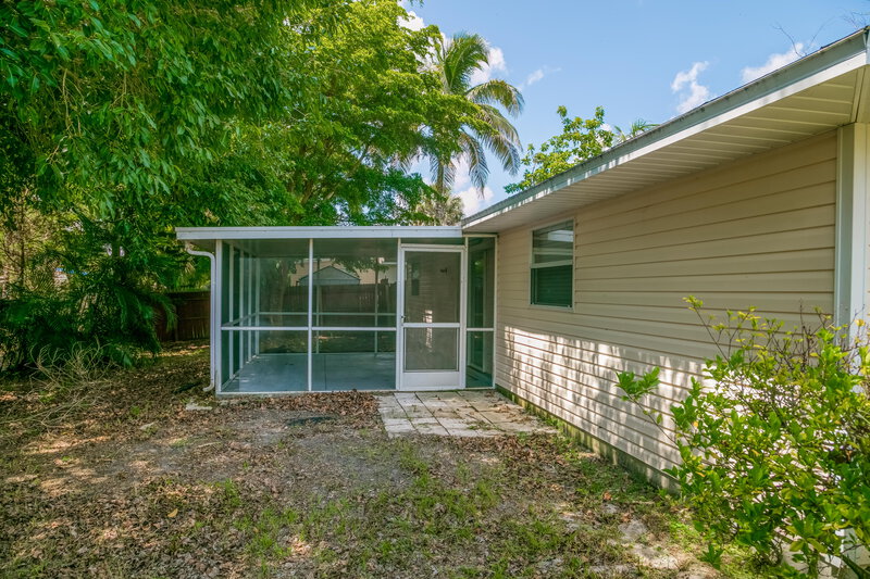2,290/Mo, 27091 Lavinka St Bonita Springs, FL 34135 Rear View