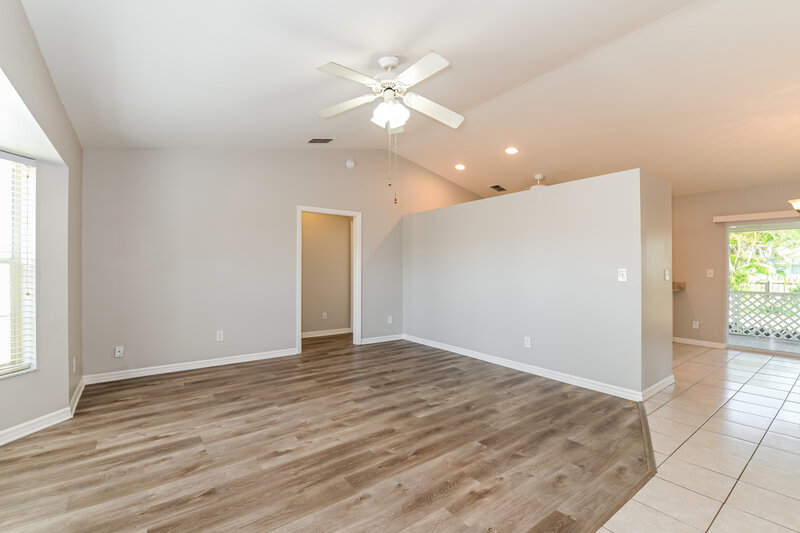 2,325/Mo, 4658 Sierra Ln Bonita Springs, FL 34134 Living Room View 2