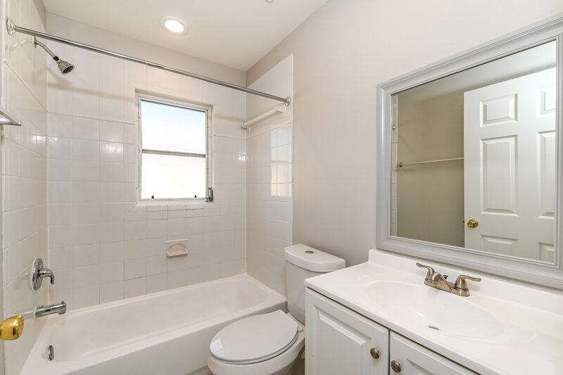 2,325/Mo, 4658 Sierra Ln Bonita Springs, FL 34134 Bathroom View