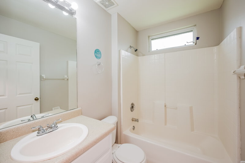 2,480/Mo, 9351 Middle Oak Dr Fort Myers, FL 33912 Bathroom View