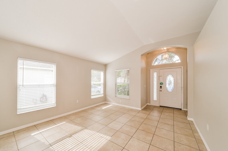 2,100/Mo, 11814 Acorn Woods Ter Lakewood Ranch, FL 34202 Family Room View
