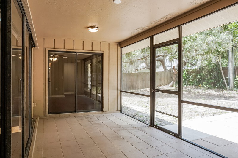 2,375/Mo, 5785 Colonial Oaks Blvd Sarasota, FL 34232 Sun Room View