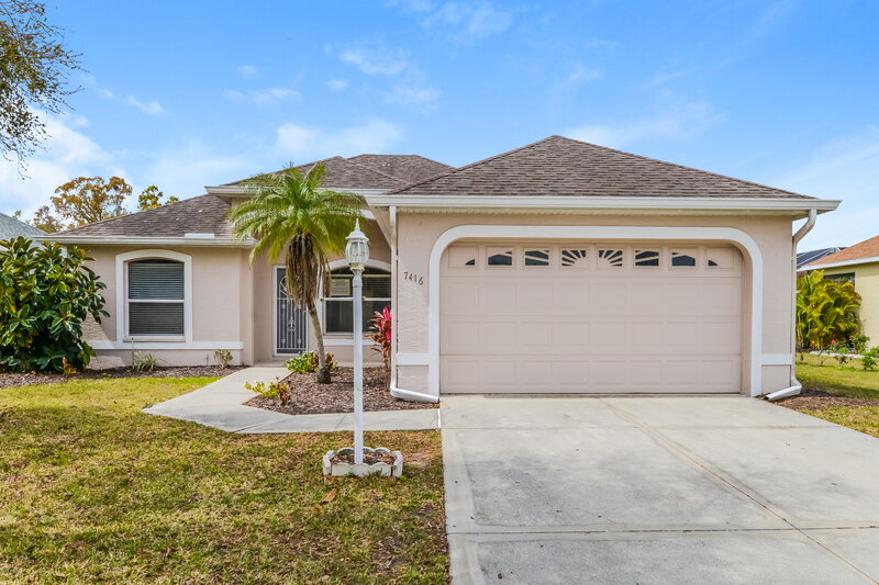 3,520/Mo, 7416 39th Ct E Sarasota, FL 34243 External View