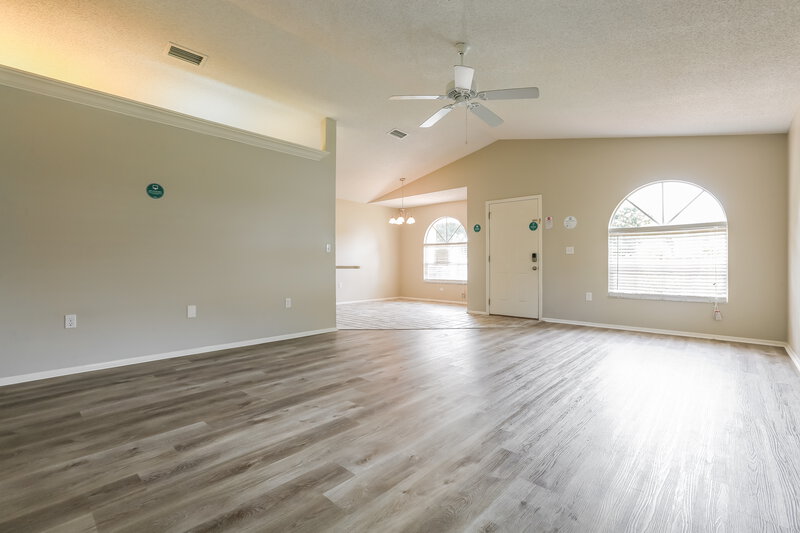 2,345/Mo, 1600 Fawnwood Cir Sarasota, FL 34232 Living Room View 2