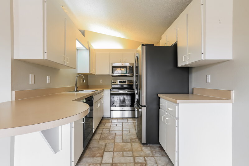 2,345/Mo, 1600 Fawnwood Cir Sarasota, FL 34232 Kitchen View