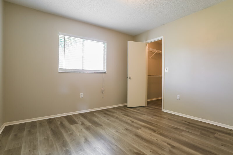 2,345/Mo, 1600 Fawnwood Cir Sarasota, FL 34232 Bedroom View 2