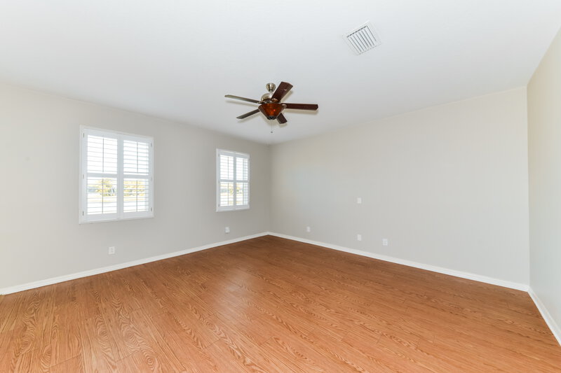 2,365/Mo, 7926 113th Avenue Cir E Parrish, FL 34219 Living Room View 2