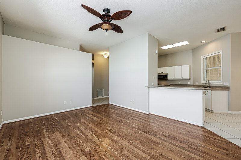 2,280/Mo, 6282 Rock Creek Cir Ellenton, FL 34222 Living Room View