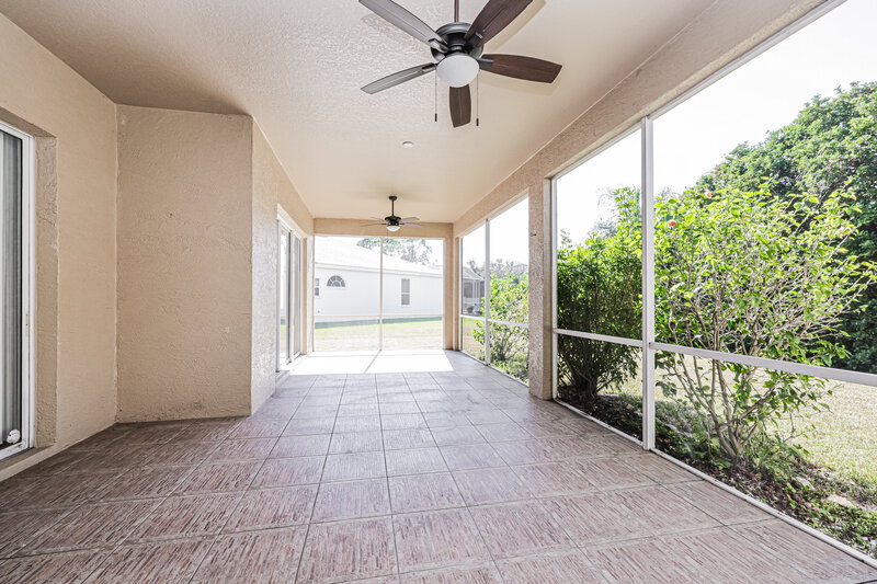 2,280/Mo, 6282 Rock Creek Cir Ellenton, FL 34222 Sun Room View