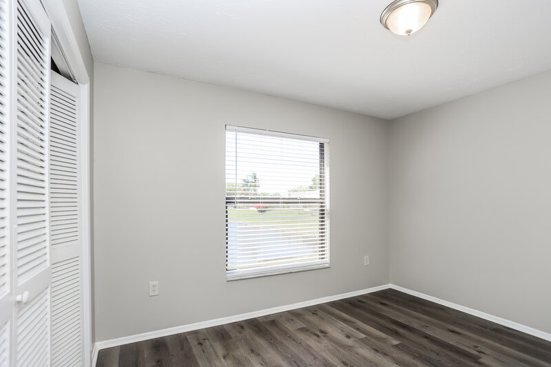 2,480/Mo, 5680 Colonial Oaks Blvd Sarasota, FL 34232 Bedroom View