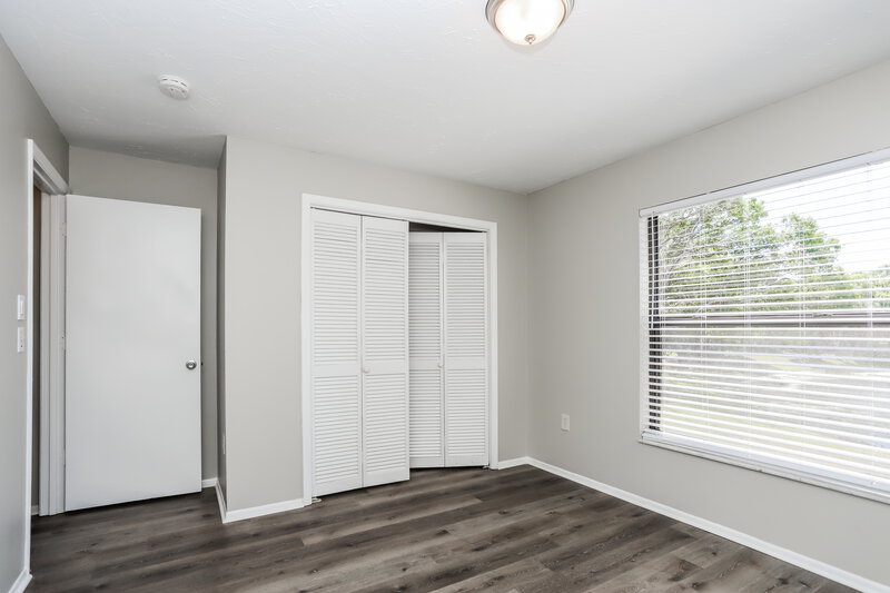 2,480/Mo, 5680 Colonial Oaks Blvd Sarasota, FL 34232 Bedroom View 2