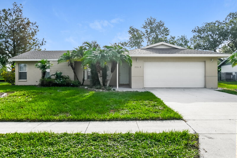2,045/Mo, 7317 Connecticut Ave Sarasota, FL 34243 External View
