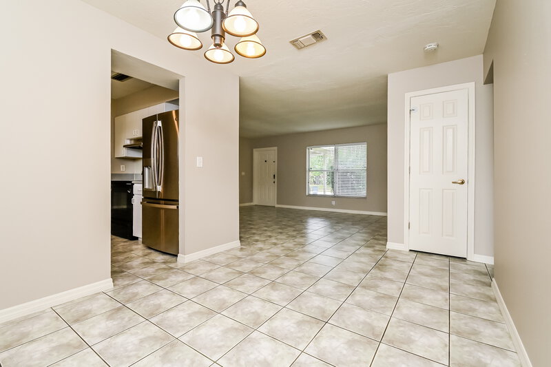 2,045/Mo, 7317 Connecticut Ave Sarasota, FL 34243 Dining Room View