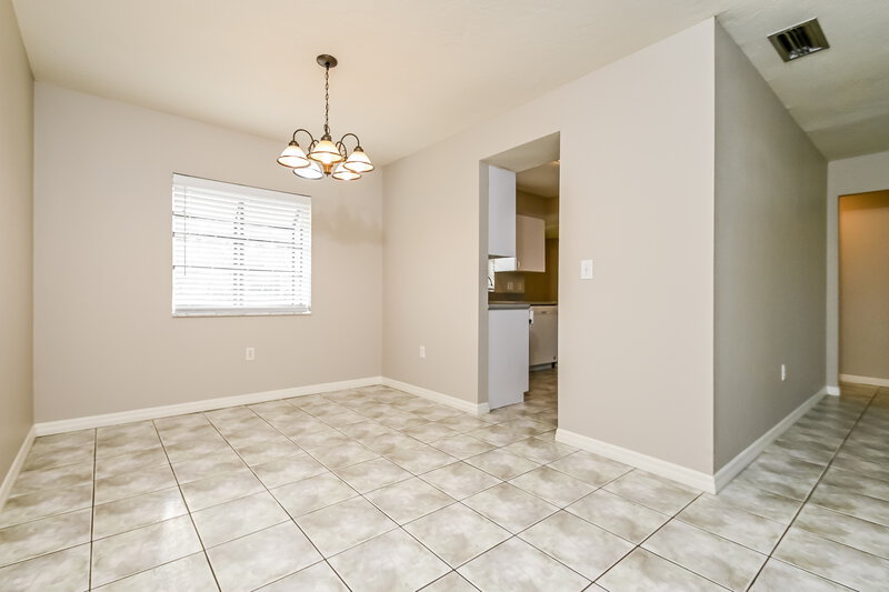 2,045/Mo, 7317 Connecticut Ave Sarasota, FL 34243 Dining Room View 2