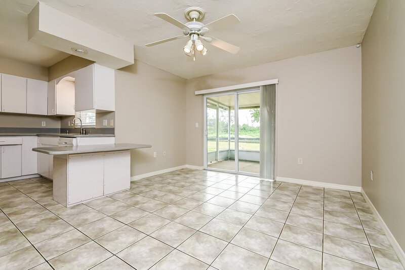 2,045/Mo, 7317 Connecticut Ave Sarasota, FL 34243 Breakfast Nook View