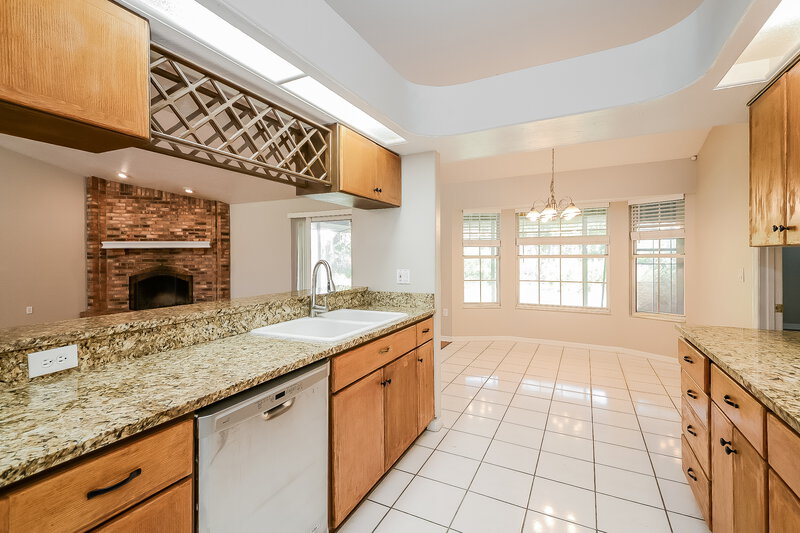 2,920/Mo, 811 133rd St E Bradenton, FL 34212 Kitchen View 3