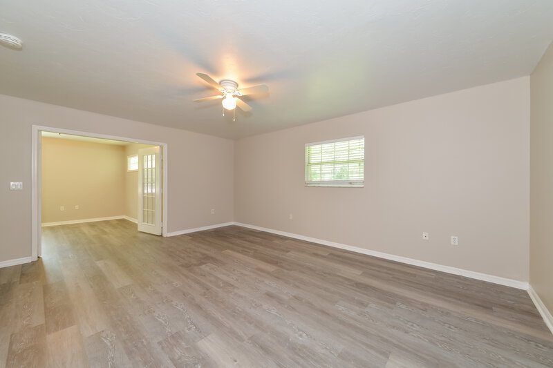 3,400/Mo, 811 133rd St E Bradenton, FL 34212 Main Bedroom View