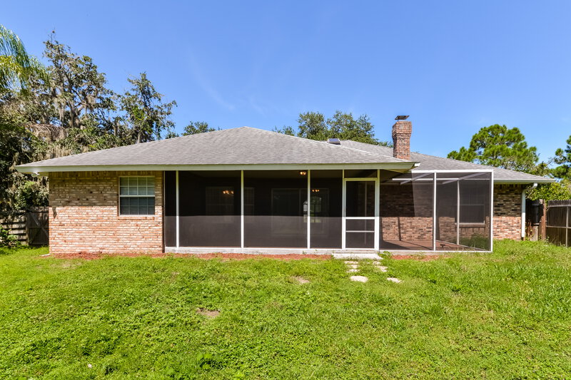 3,400/Mo, 811 133rd St E Bradenton, FL 34212 Rear View