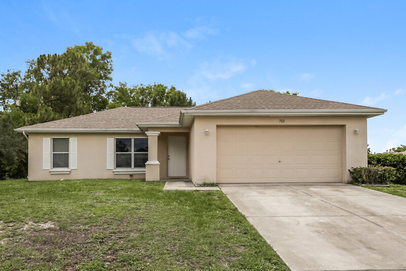1,725/Mo, 703 Earl Ave N Lehigh Acres, FL 33971 External View