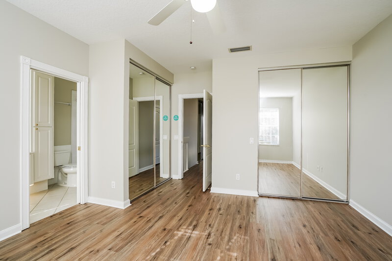 2,435/Mo, 5745 Cove Cir Naples, FL 34119 Main Bedroom View 2