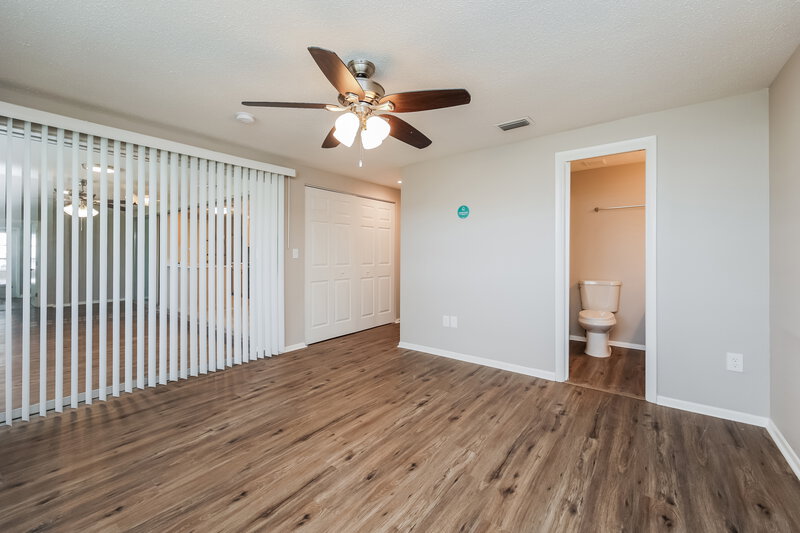 1,730/Mo, 8109 Coco Solo Ave North Port, FL 34287 Main Bedroom View