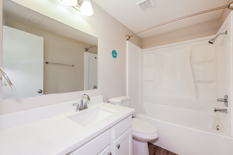 1,730/Mo, 8109 Coco Solo Ave North Port, FL 34287 Bathroom View