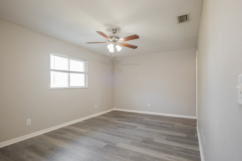 0/Mo, 3406 SW 14th Pl Cape Coral, FL 33914 Main Bedroom View 2