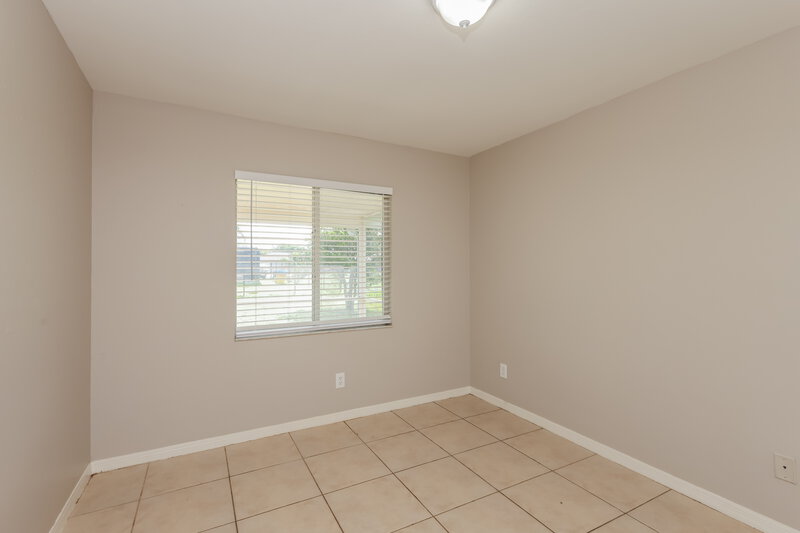 0/Mo, 3521 Santa Barbara Blvd Cape Coral, FL 33914 Bedroom View 2