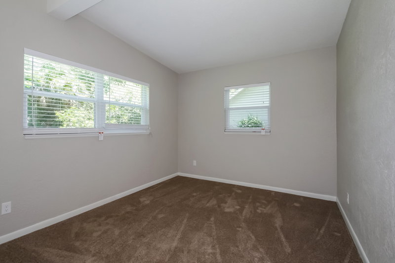 2,300/Mo, 804 68th Ave W Bradenton, FL 34207 Bedroomlarge View 3