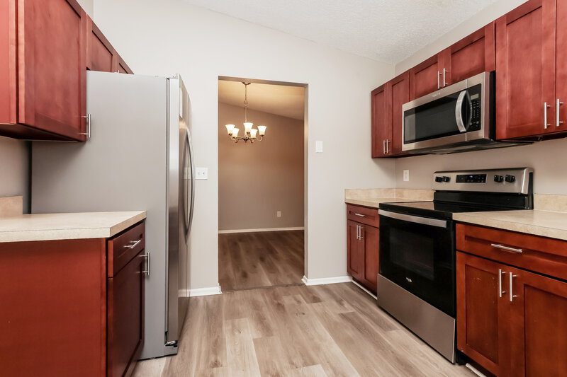 1,905/Mo, 5701 Longleaf Dr North Fort Myers, FL 33917 Kitchen View 2