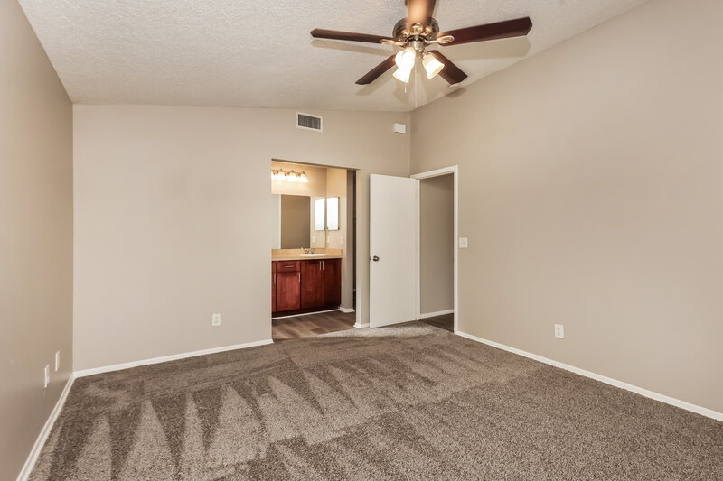 1,905/Mo, 5701 Longleaf Dr North Fort Myers, FL 33917 Main Bedroom View