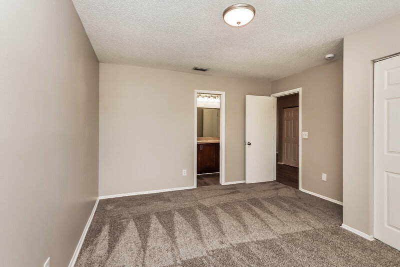 1,905/Mo, 5701 Longleaf Dr North Fort Myers, FL 33917 Bedroom View 2