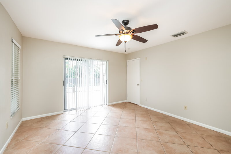 2,355/Mo, 349 Bay Meadows Dr Naples, FL 34113 Main Bedroom View 2
