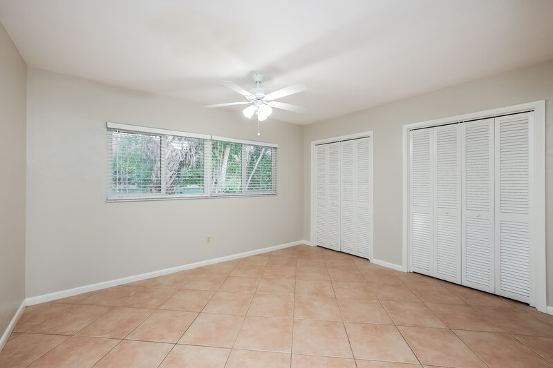 2,355/Mo, 349 Bay Meadows Dr Naples, FL 34113 Bedroom View