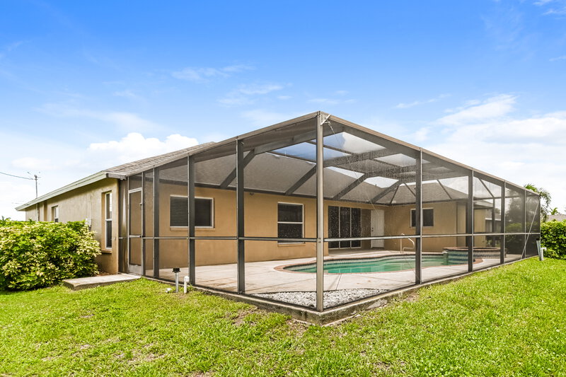 2,435/Mo, 3421 SW 26th Ave Cape Coral, FL 33914 Rear View