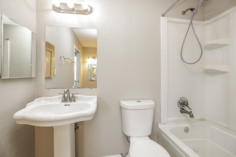 2,350/Mo, 971 Winsome Rd North Fort Myers, FL 33903 Misc View 12