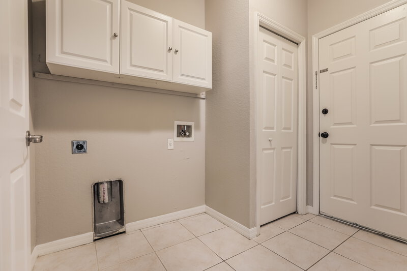 2,285/Mo, 11653 Tempest Harbor Loop Venice, FL 34292 Laundry Room View