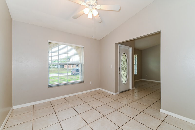 1,920/Mo, 401 SE 18th St Cape Coral, FL 33990 Dining Room View