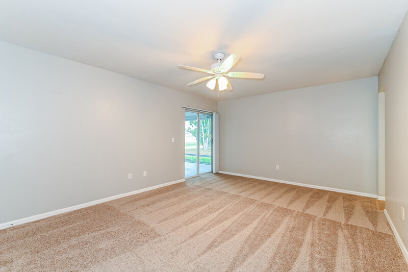 1,920/Mo, 401 SE 18th St Cape Coral, FL 33990 Main Bedroom View