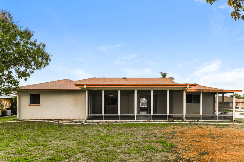 1,920/Mo, 401 SE 18th St Cape Coral, FL 33990 Rear View