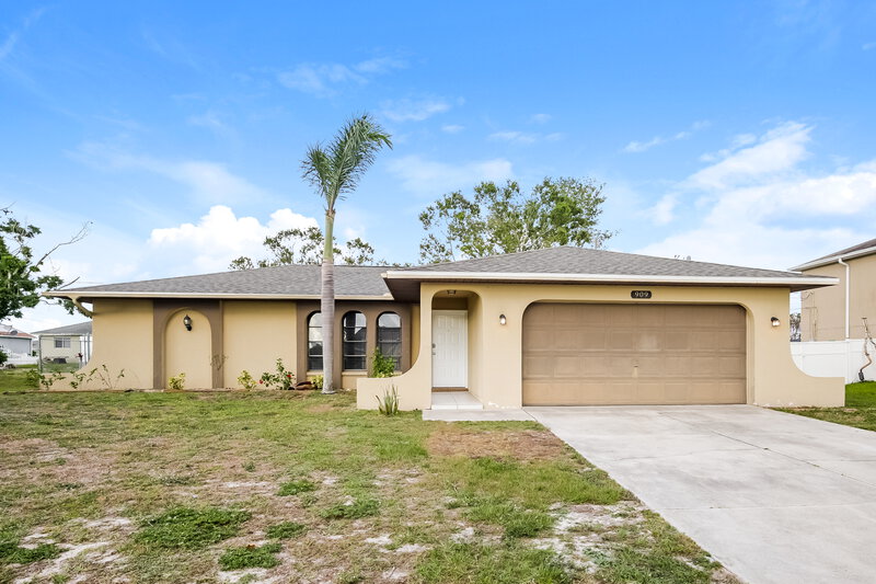 2,910/Mo, 909 SW 9th Ave Cape Coral, FL 33991 External View