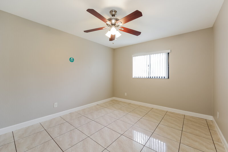2,910/Mo, 909 SW 9th Ave Cape Coral, FL 33991 Bedroom View