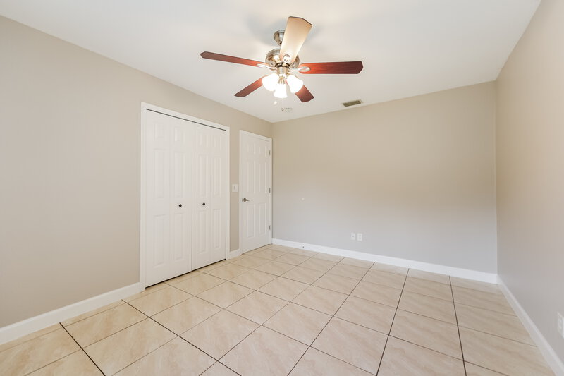 2,910/Mo, 909 SW 9th Ave Cape Coral, FL 33991 Bedroom View 2