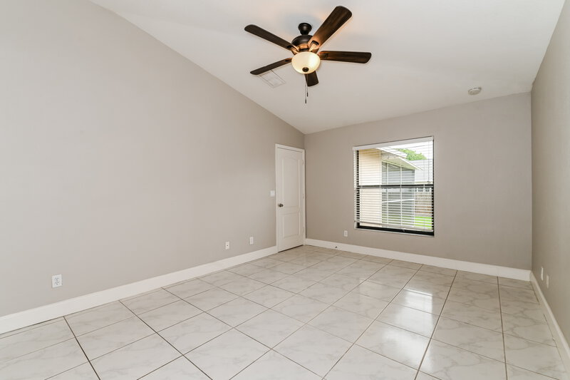 1,780/Mo, 4510 SW 7th Ave Cape Coral, FL 33914 Main Bedroom View 2