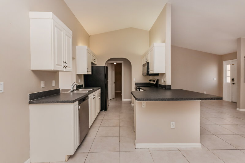 1,840/Mo, 2210 SE 15th St Cape Coral, FL 33990 Kitchen View