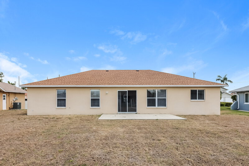 1,840/Mo, 2210 SE 15th St Cape Coral, FL 33990 Rear View
