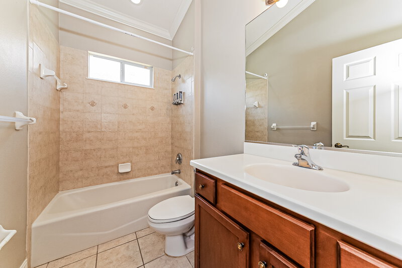 2,625/Mo, 6340 Rookery Cir Bradenton, FL 34203 Bathroom View